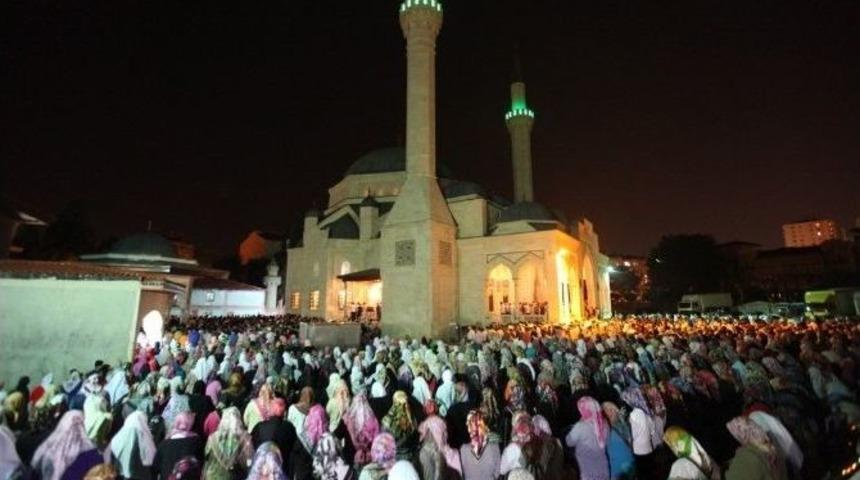 Zeytinburnulular, Merkezefendi Ve Seyitnizam Camilerinde Buluşacak