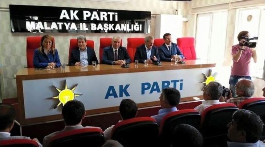 Milletvekilleri Parti Teşkilatı İle Biraraya Geldi