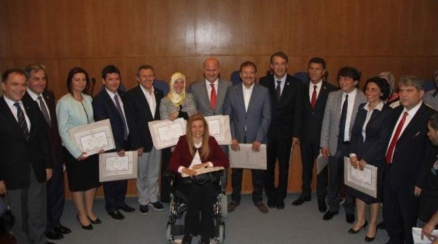 Bursa Milletvekilleri Mazbatalarını Aldı