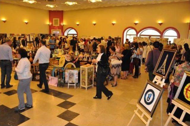 Bartın da Halk Eğitim Merkezi Yıl Sonu Sergisi A&ccedil;ıldı 2