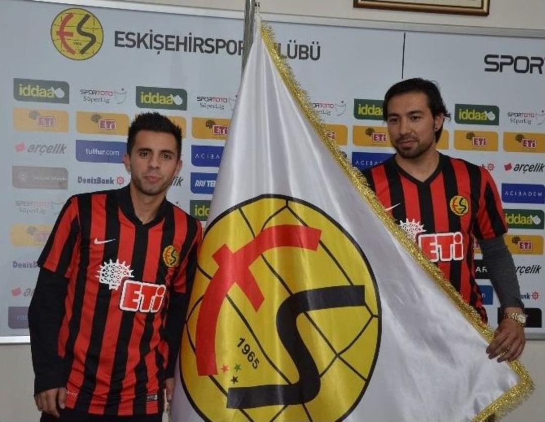 Eskişehirspor&rsquo;da İki İmza Birden