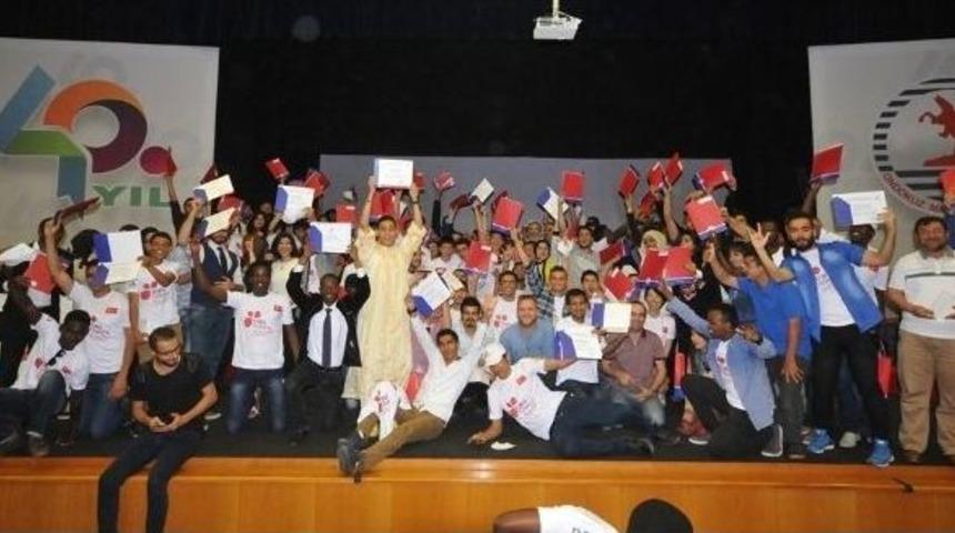 Om&uuml; T&uuml;rk&ccedil;e Mezuniyet T&ouml;reni