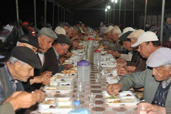 Bozüyük Belediyesi’nin Geleneksel İftar Çadırı Ramazana Hazırlandı G1