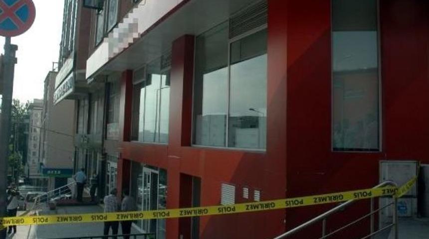 Pampalı T&uuml;fekle Banka Soygunu