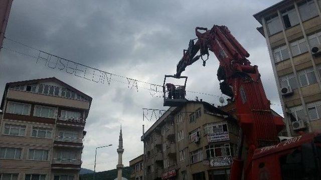 Devrek Sokakları Mahyalar İle Süsleniyor