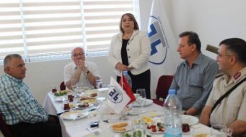 Milli Eğitim M&uuml;d&uuml;r&uuml; T&ouml;re&rsquo;nin Bakıma Muhta&ccedil; &Ccedil;ocuklar İ&ccedil;in Acı Serzenişi