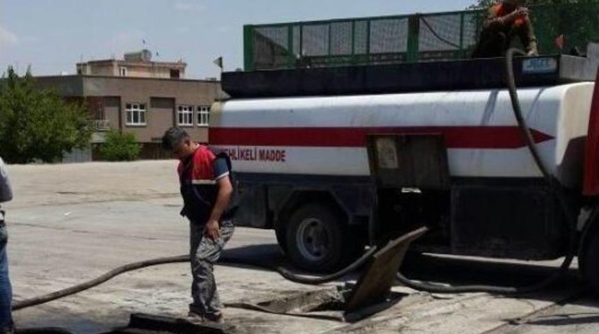 Diyarbakır&rsquo;da 7 Bin 410 Litre Ka&ccedil;ak Akaryakıt Ele Ge&ccedil;irildi