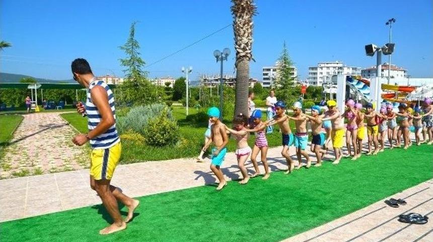 Torbalı&rsquo;da Y&uuml;zme Zamanı