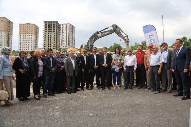 Abdülhamid Han Camii Yapımına Başlandı