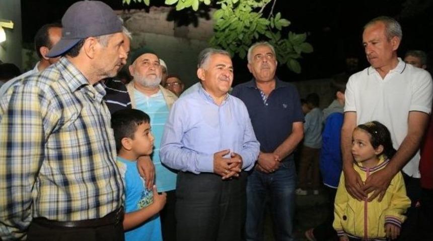 Başkan Dr. Memduh B&uuml;y&uuml;kkılı&ccedil; Yıldırım Beyazıt Mahalle Halkı İle