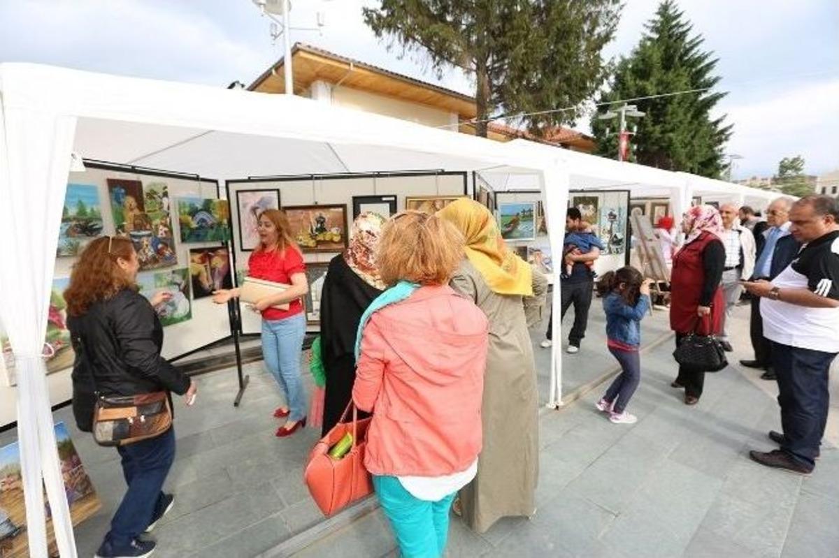 Bolu Belediyesi Kursiyerleri Yıl Sonu Sergilerini A&ccedil;tı
