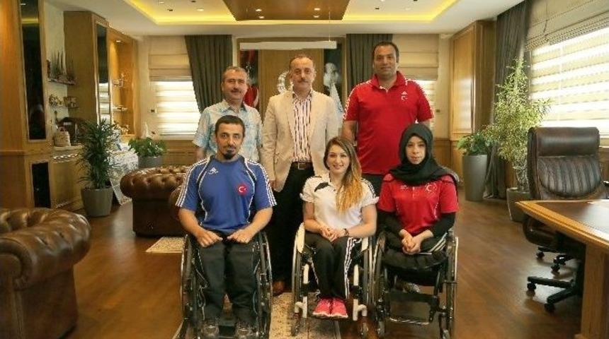 Engelli Milli Sporcular İtalya&rsquo;da Rekorlara İmza Attılar