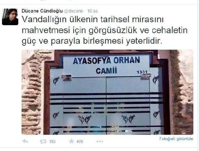 İznik Ayasofya Orhan Camisi'ne Cam Kapıya Tepki