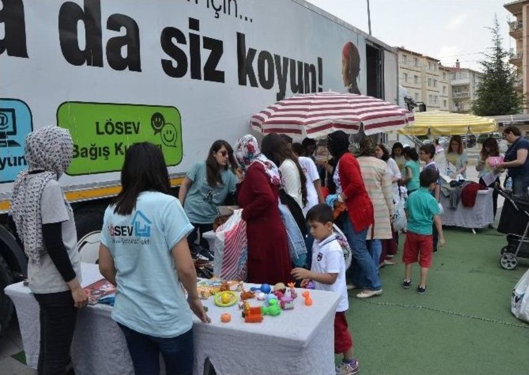 L&ouml;sev İyilik Tırı Eskişehir&rsquo;de
