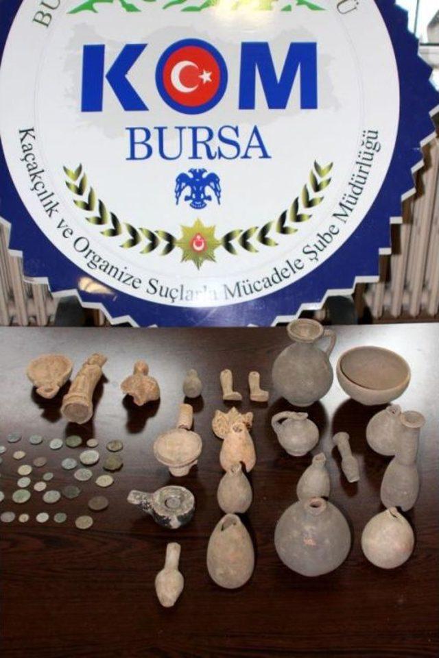 Bursa'da 55 Adet Tarihi Eser Ele Geçirildi