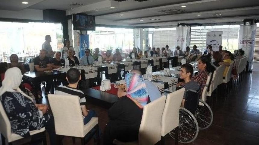 Engelliler Sanatla B&uuml;t&uuml;nleşecek