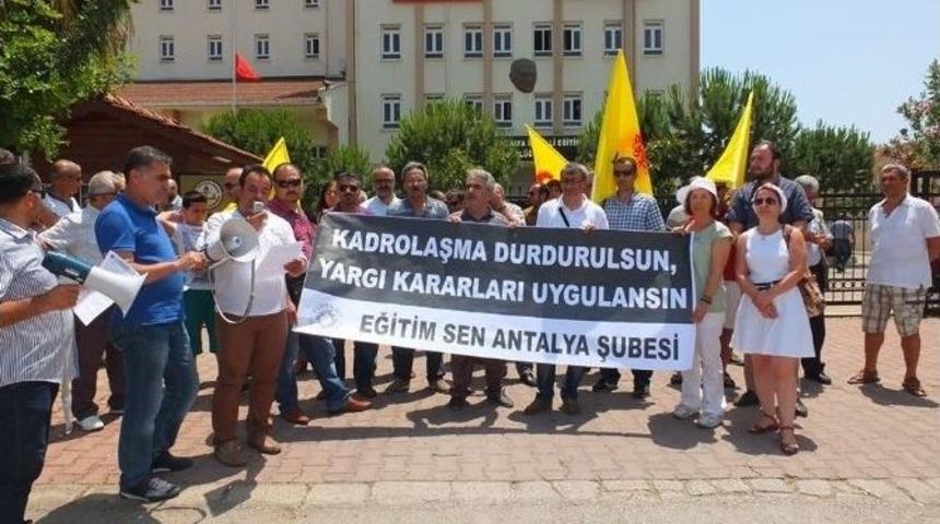 Eğitim-sen&rsquo;den Kadrolaşmaya Tepki Eylemi