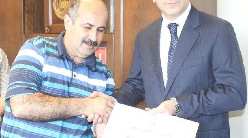 Mhp Elazığ Milletvekili Temizer, Mazbatasını Aldı