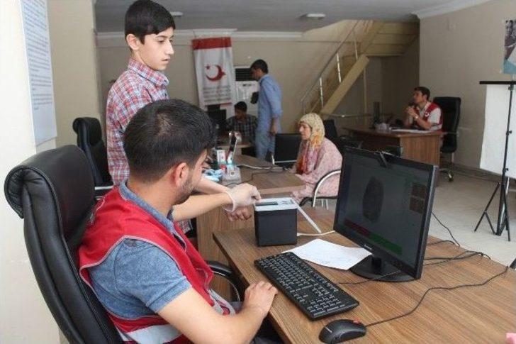 Suriyeliler, Biometrik Kayıt Sistemiyle Kayıt Altına Alınıyor G4
