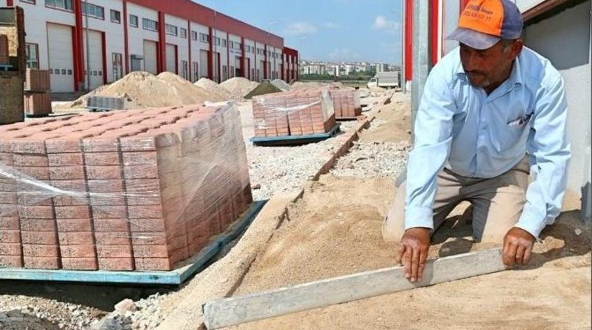 Kocasinan’dan Mobilya Kent’e Çevre Düzenlemesi