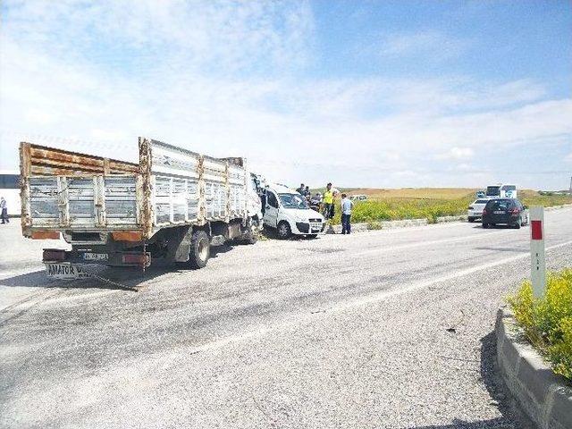 Tosya’da Trafik Kazası: 1 Ölü, 2 Yaralı
