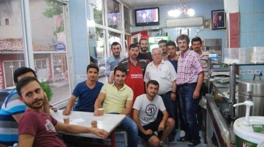 Malkaralı Esnaftan Mezunlara Veda Yemeği