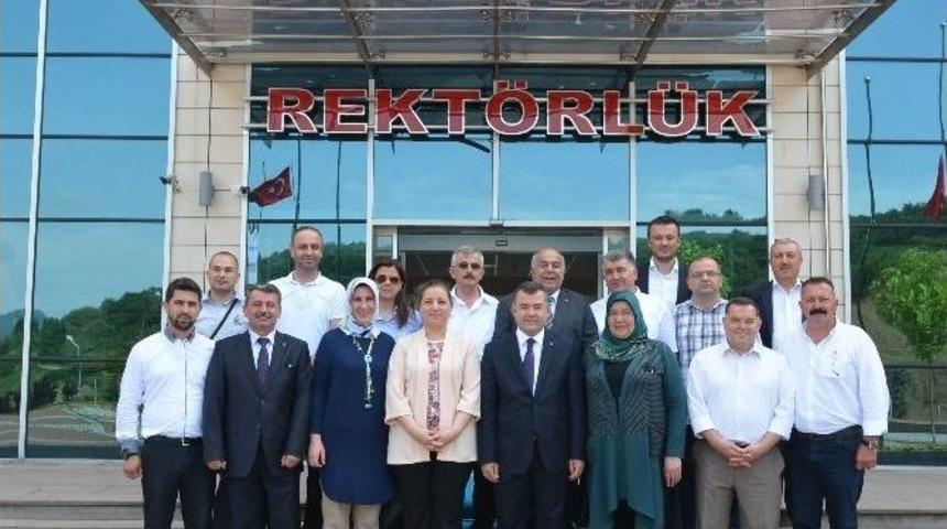 Ak Parti&rsquo;den Rekt&ouml;r&rsquo;e Ziyaret