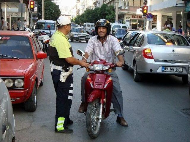 Polis Balkon Sefası Yapanların Huzurunu Kaçıranlara Affetmeyecek