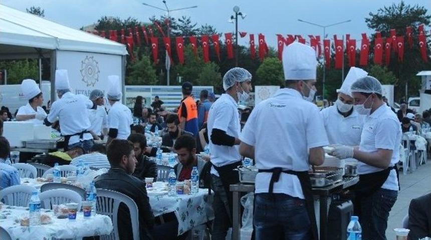Erzurum&rsquo;da İlk İftar Heyecanı