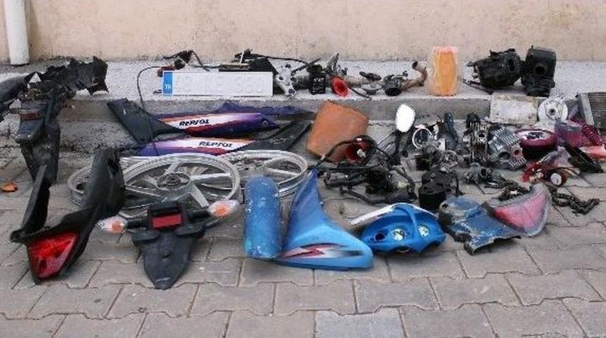 Par&ccedil;alanmış Motosikletler Ele Ge&ccedil;irildi