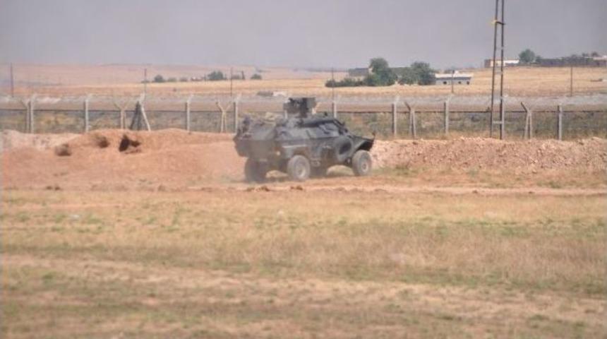 Telabyad Sınır Kapısı&rsquo;nda Ge&ccedil;işler Durduruldu