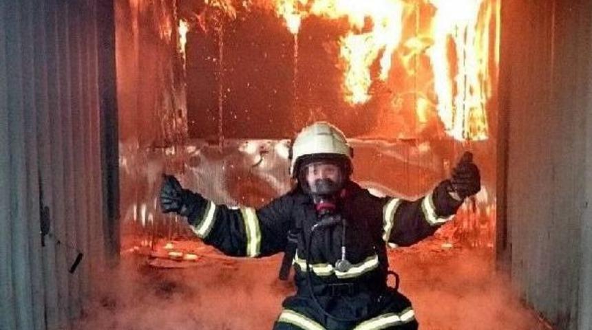 İtfaiyecilik Ve Yangın G&uuml;venliği'nde Kız &Ouml;ğrenciler Erkekleri Ge&ccedil;ti