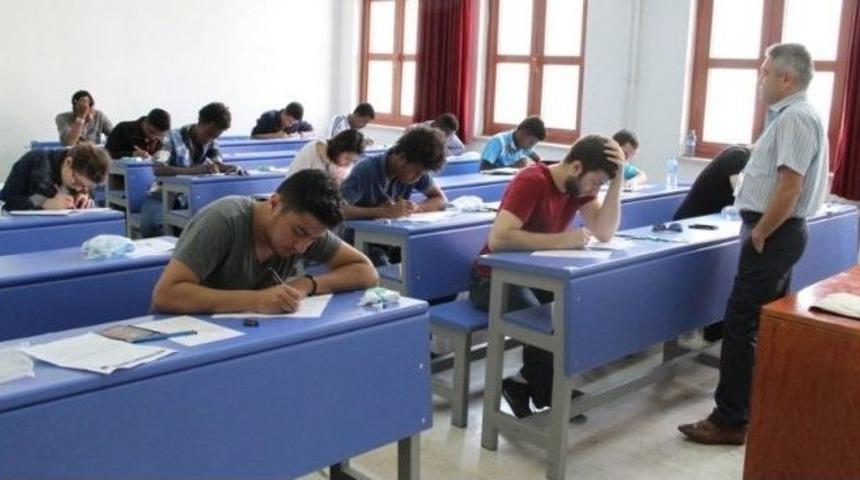 Dp&uuml;&rsquo;de &rsquo;yabancı Uyruklu &Ouml;ğrenci Sınavı&rsquo;na 47 &Uuml;lkeden 967 &Ouml;ğrenci