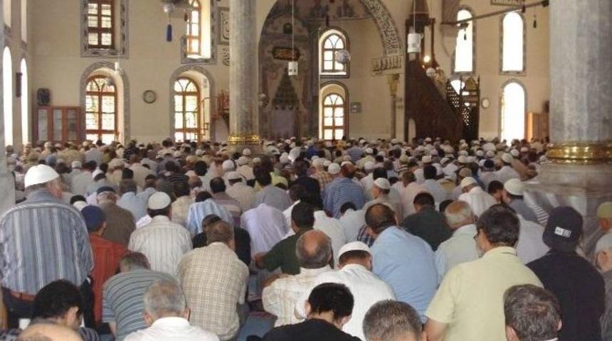 K&uuml;tahya&rsquo;da Ramazan&rsquo;ın İlk Cuması