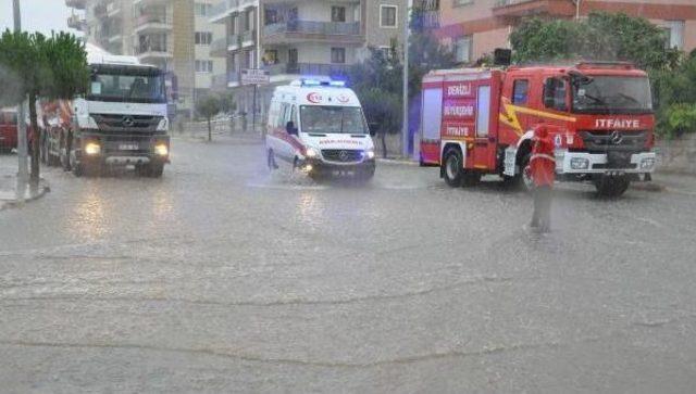 Sağanak Yağmurda Zincirleme Kaza: 7 Yaralı