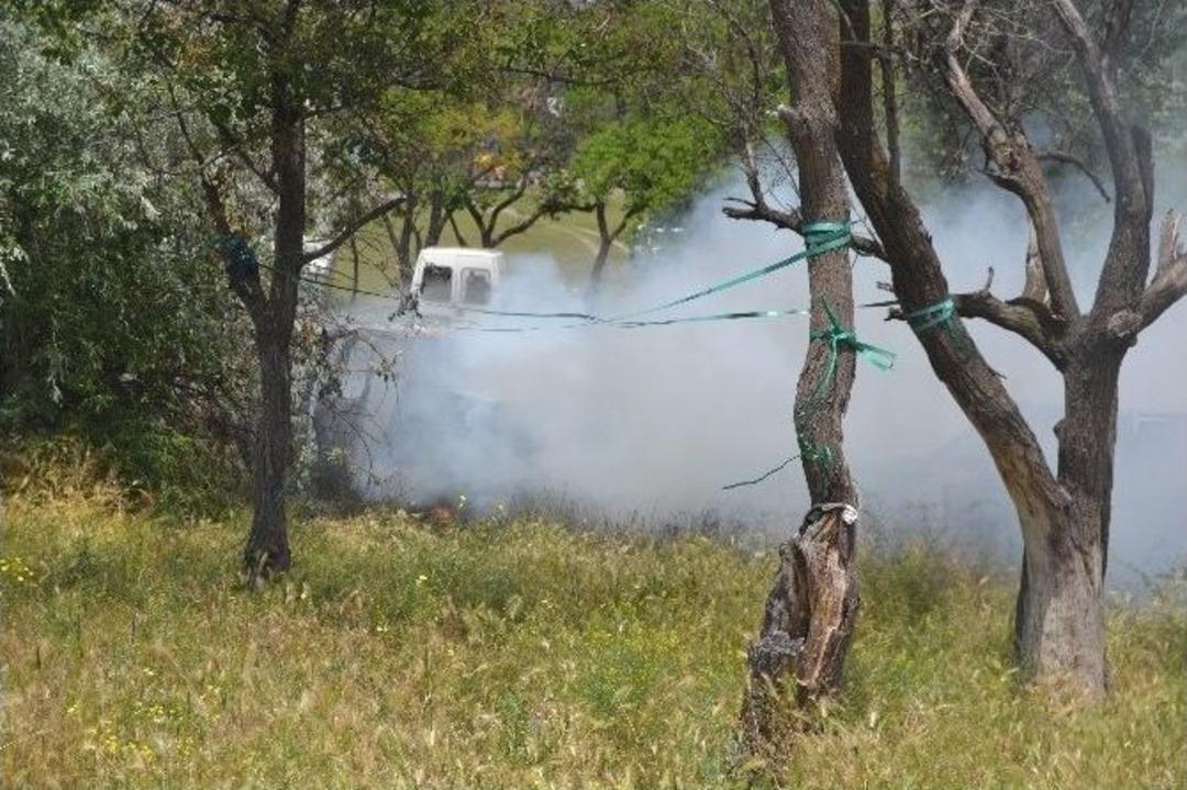 Hurda Ara&ccedil; Otoparkında Korkutan Yangın