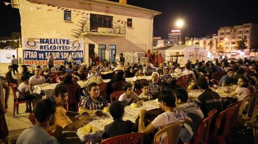 Belediye Başkanı Demirkol, Sahuru Meydanda Yaptı