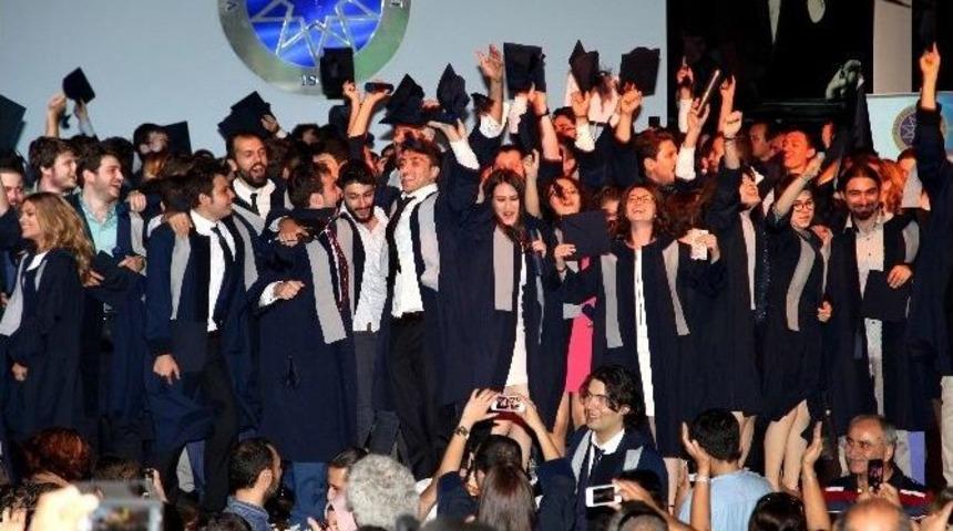 Yıldız Teknik &Uuml;niversitesi&rsquo;nde Diploma Heyecanı