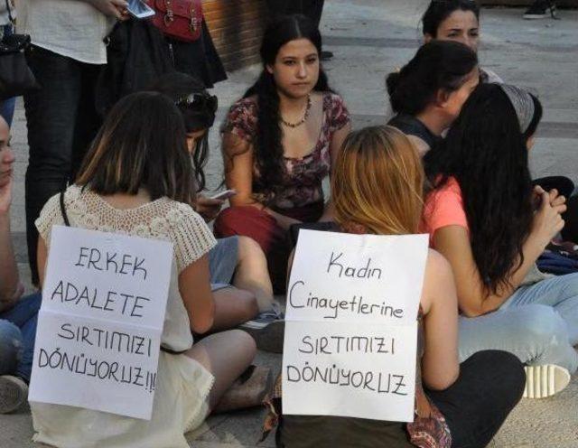 Denizli'de Kadın Cinayetlerine Sessiz Protesto