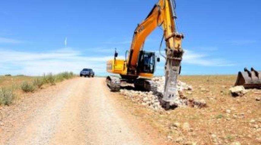 Arapgir&rsquo;de Yol &Ccedil;alışmaları