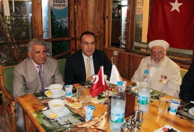 Elibol, Ramazan’ın İlk Orucunu Gazilerle Birlikte Açtı 2