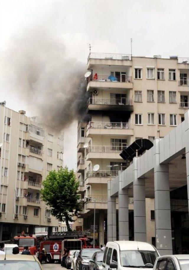 Evinin Yanışını G&ouml;zyaşlarıyla Izledi 3