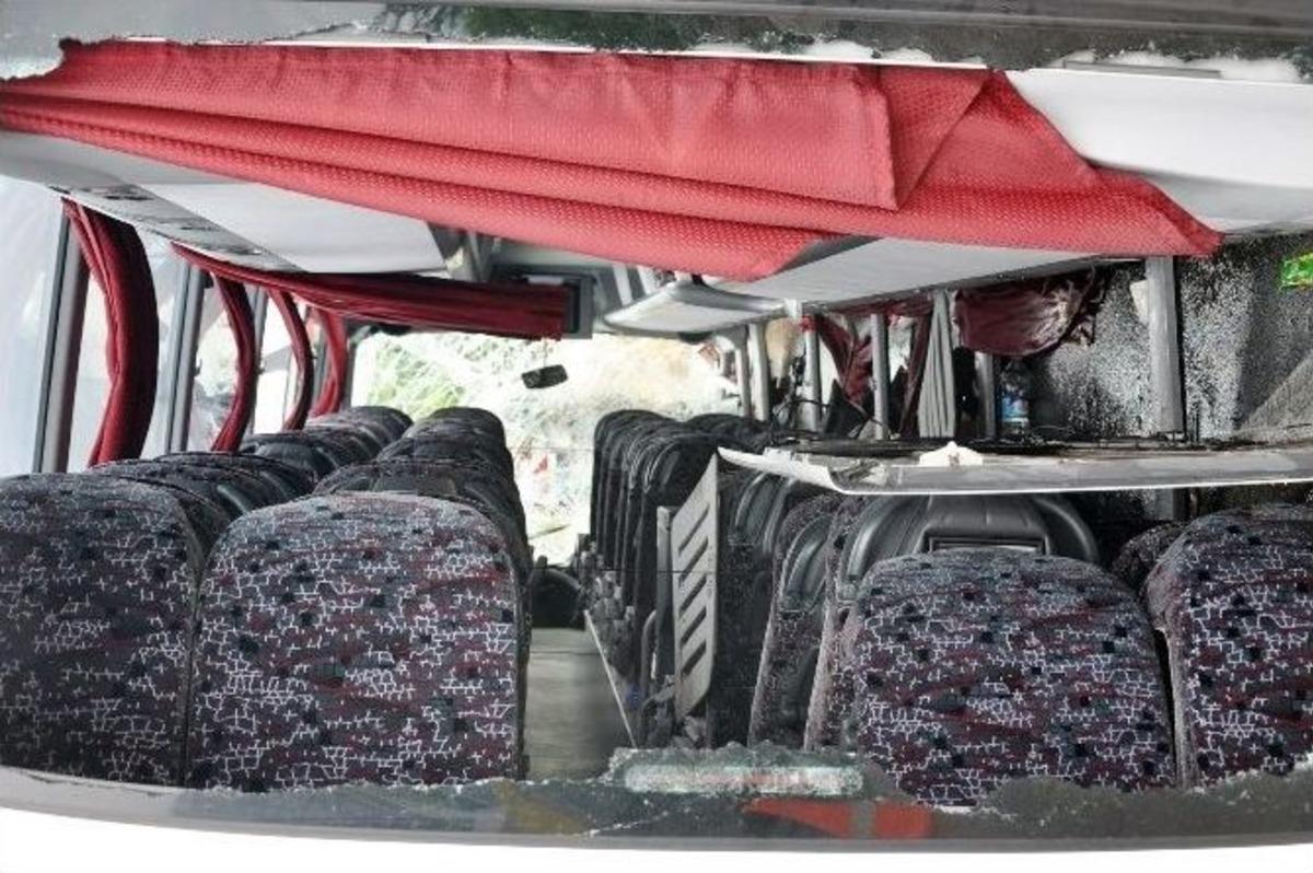 (d&uuml;zeltme) İzmir-aydın Otobanında Kaza: 46 Yaralı