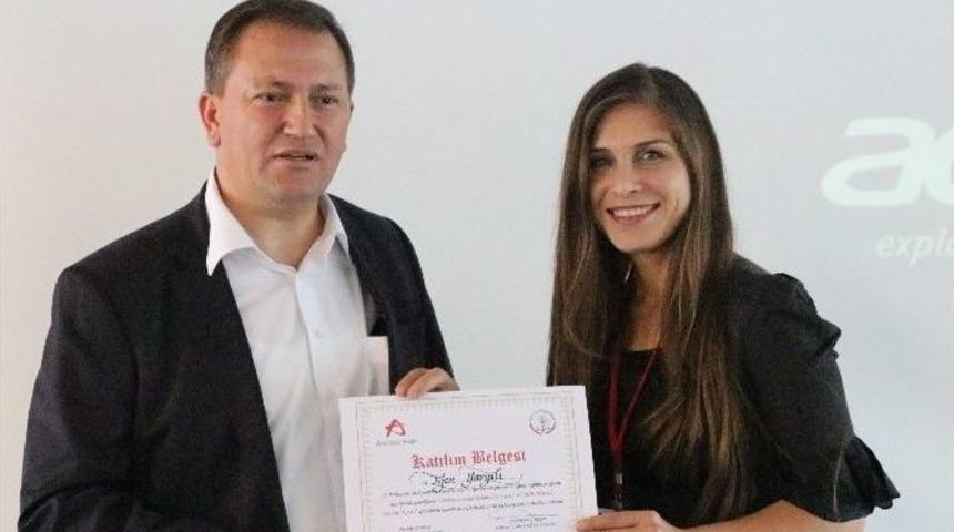 90 &Ouml;ğretmen Eğitici Sertifikası Aldı