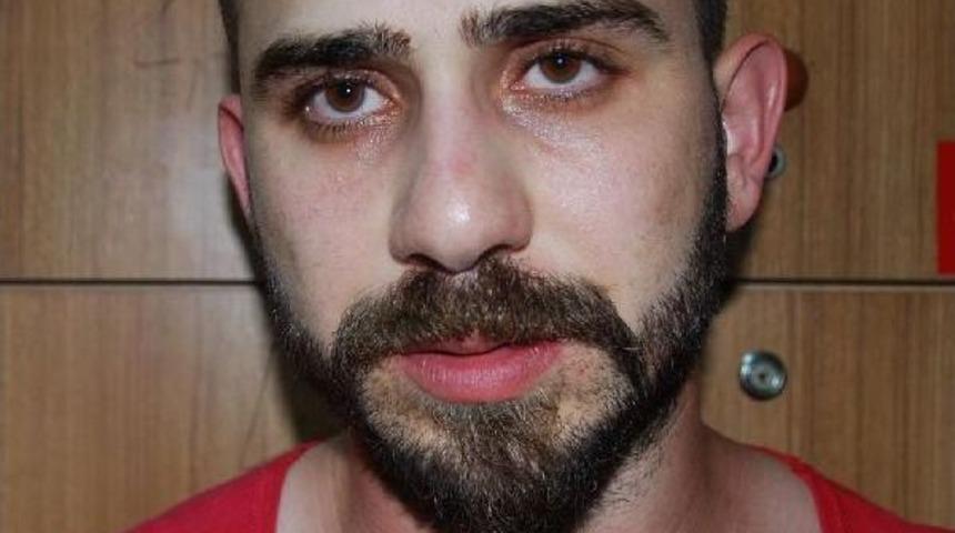 Spor Salonunda Uyuşturucu Hap Ve Sahte Para Ele Ge&ccedil;irildi