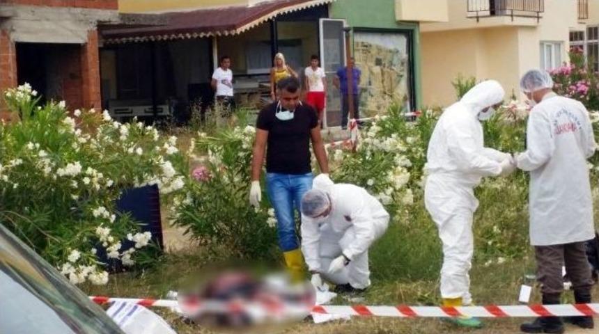 5 G&uuml;nd&uuml;r Aranan Şahsın Cesedi Oturduğu Sitenin Bah&ccedil;esinde Bulundu