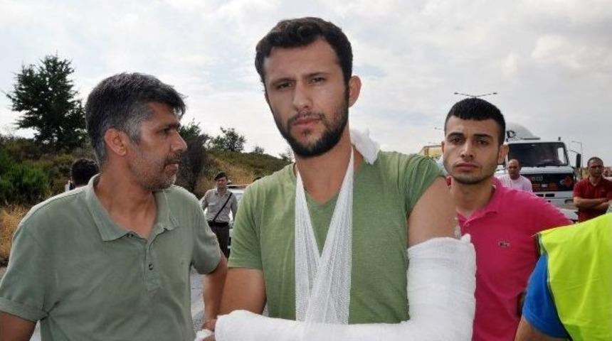 Otob&uuml;ste Yaralanan Kaya: "şof&ouml;r Aracı &Ccedil;ok Hızlı Kullanıyordu"