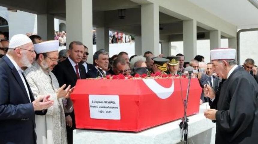 S&uuml;leyman Demirel Son Yolculuğuna Uğurlanıyor (2)