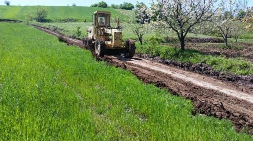 Orhangazi Belediyesi Köy Yollarındaki Çalışmalarını Hızlandırdı