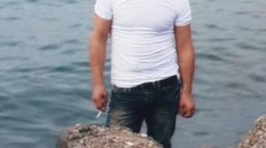 &Ccedil;ifte İnfazda &Ouml;ld&uuml;r&uuml;len Gen&ccedil; Toprağa Verildi